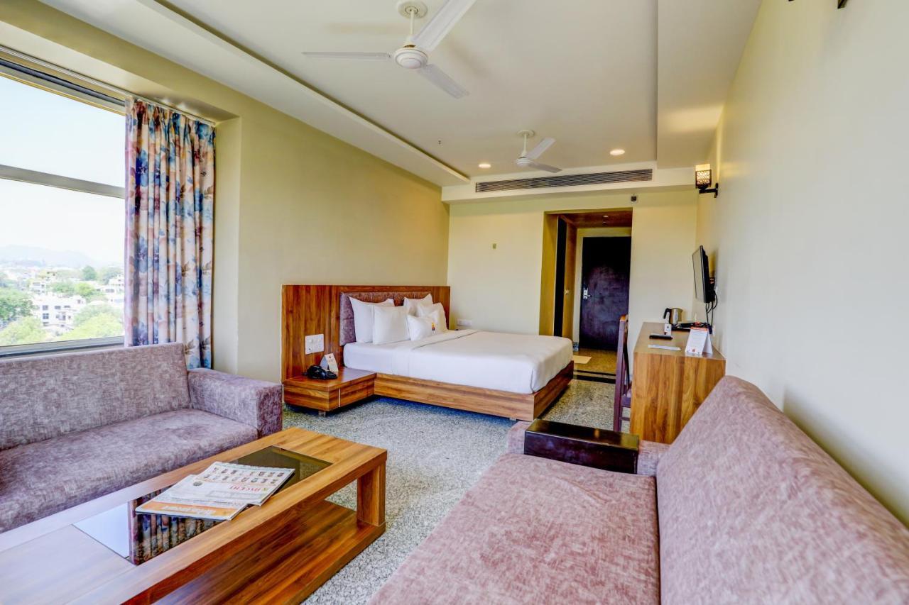 Hotel Shree Nanda Udaipur Eksteriør bilde