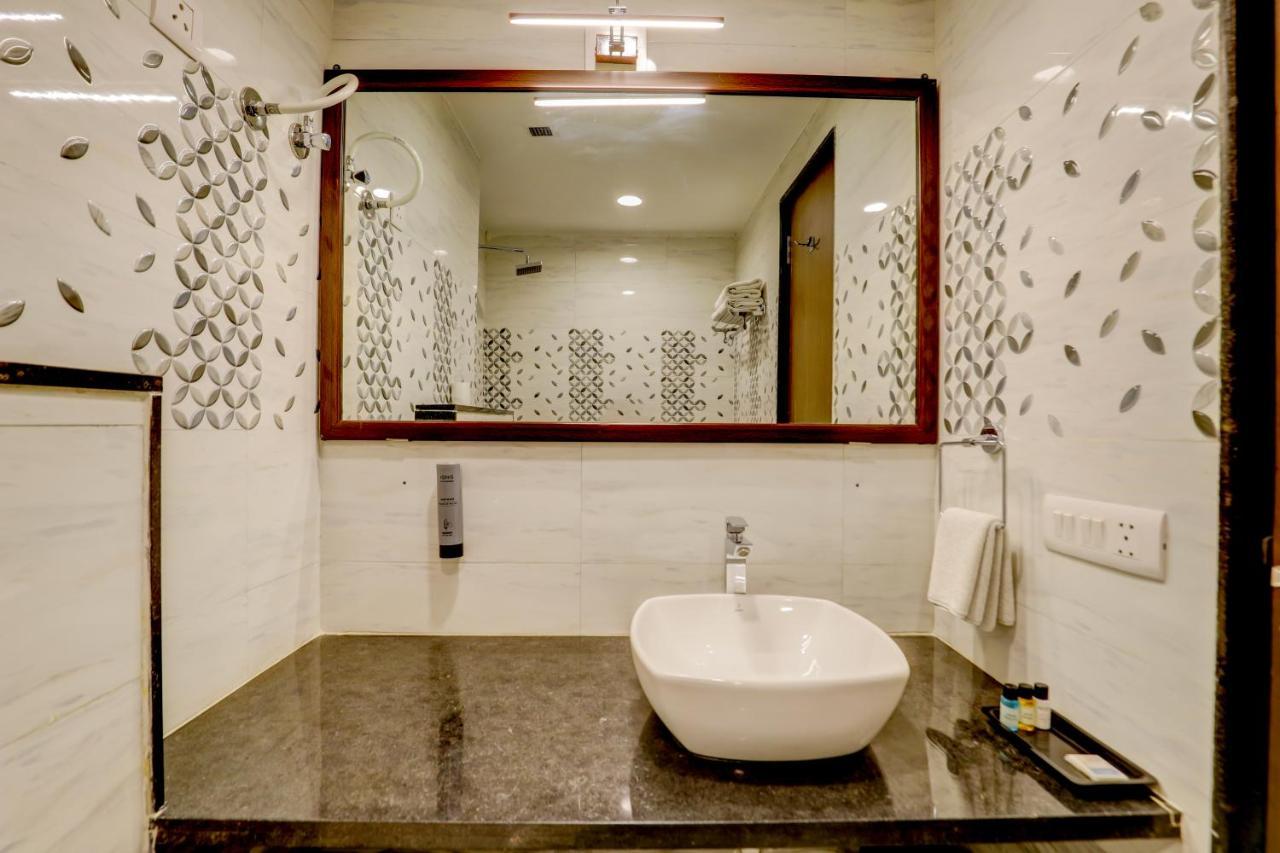 Hotel Shree Nanda Udaipur Eksteriør bilde