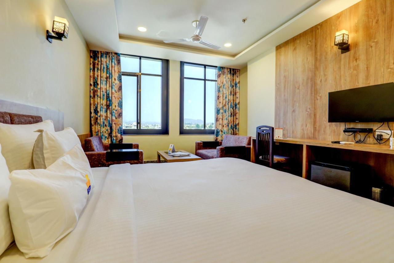 Hotel Shree Nanda Udaipur Eksteriør bilde