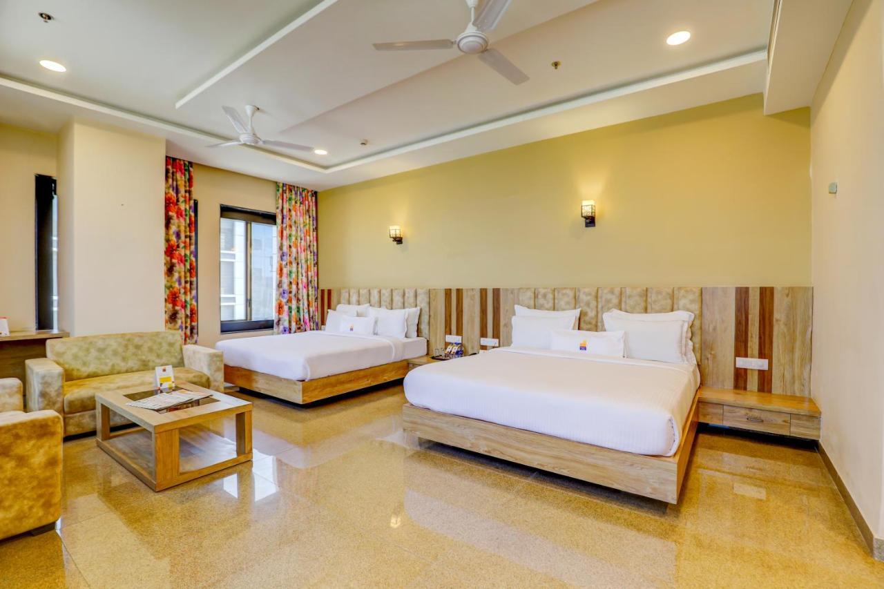 Hotel Shree Nanda Udaipur Eksteriør bilde